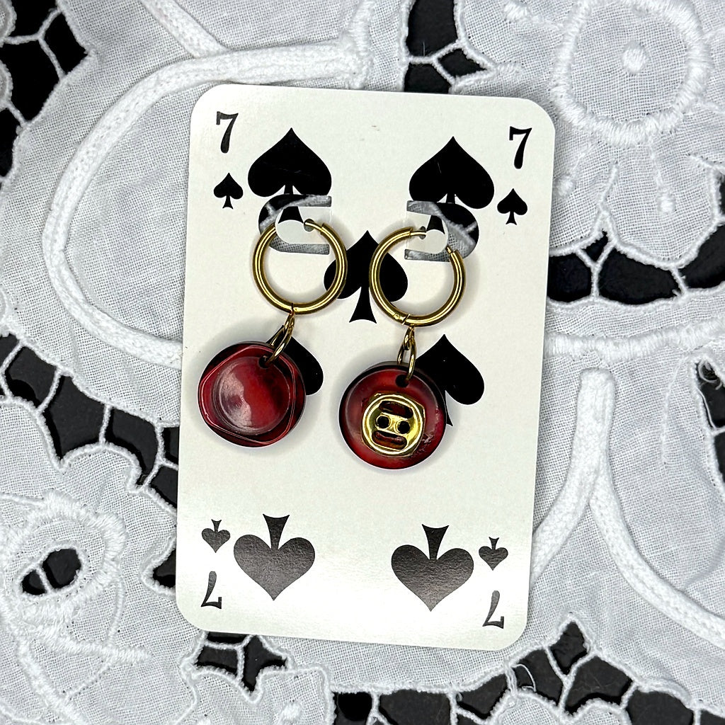 Vintage Knopfohrringe: Kirschtropfen