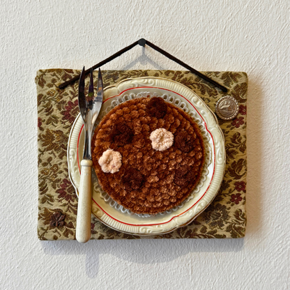 Gehäkelte Wanddeko: Diätkeks Triple Chocolate Gobelin  - Fake Food Art