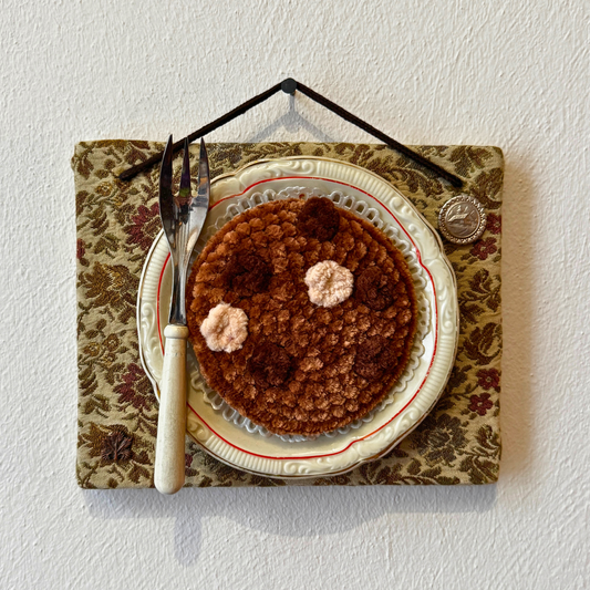Gehäkelte Wanddeko: Diätkeks Triple Chocolate Gobelin  - Fake Food Art