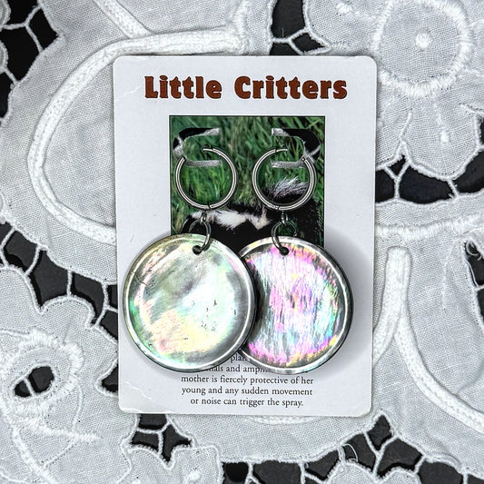 Vintage Knopfohrringe: Mondflimmern