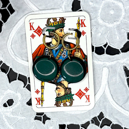 Vintage Knopfohrringe: Tannengrün