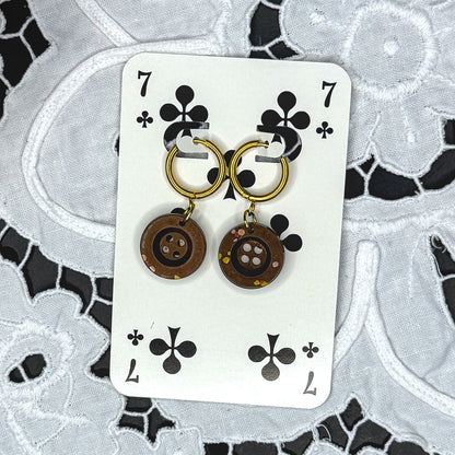 Vintage Knopfohrringe: Sprenkel Kakao