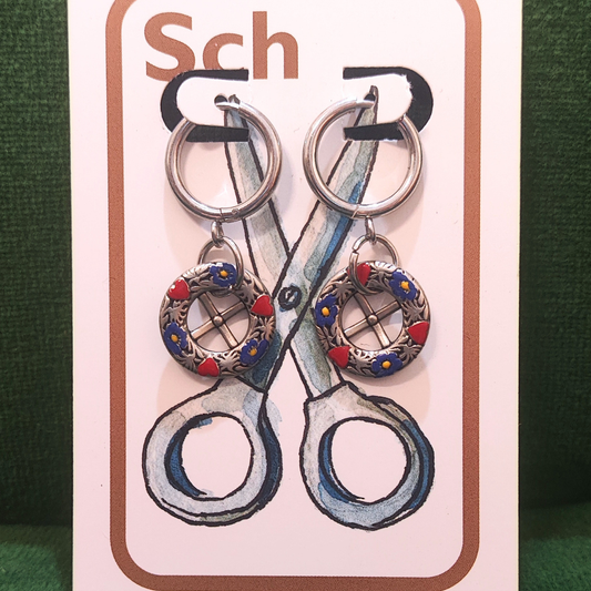 Vintage Knopfohrringe: Das herzige Schneiderlein